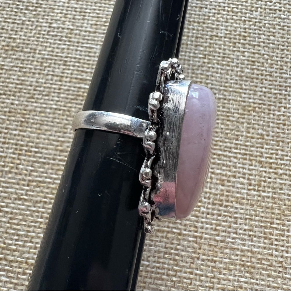 New Rose Quartz Crystal Stone Silver Overlay Ring Size 7.25 - Picture 3 of 7